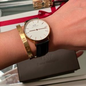 Daniel Wellington women classic watch